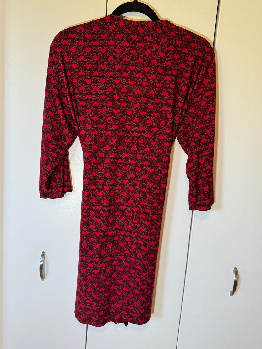 Rene Rofe Red and Black Heart Print Wrap Robe - Picture 3 of 3